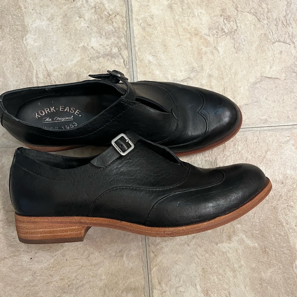 Kork-Ease Black Leather Buckle Shoes